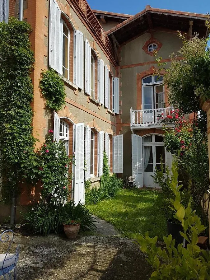 B&B Le Domaine Des Marcoujans Saint-Elix-le-Chateau