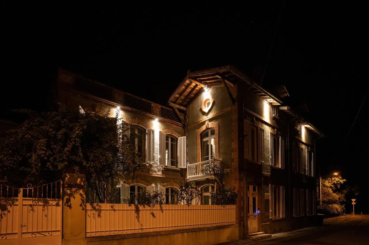 B&B Le Domaine Des Marcoujans Saint-Elix-le-Chateau 4*,  Francja